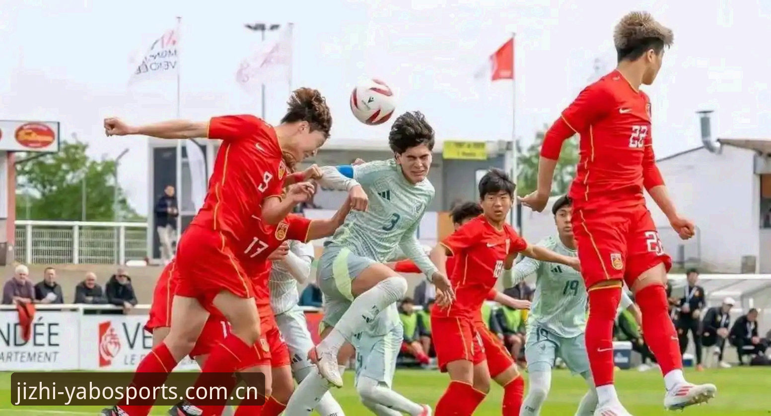 U17世界杯中男足vs女足分组形势对比：中国足球新生代面临的挑战与机遇